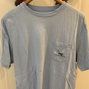 Vineyard Vines t-shirt